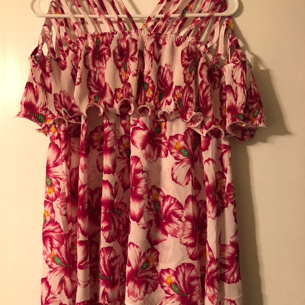 Floral/ Tropical flower print off shoulders shirt